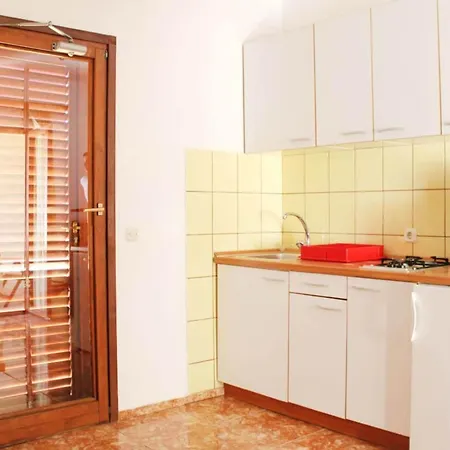 Antonio - Two Bedroom With Terrace F