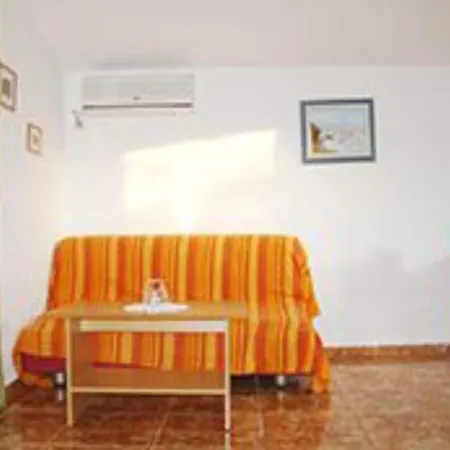 Antonio - Two Bedroom With Terrace F *