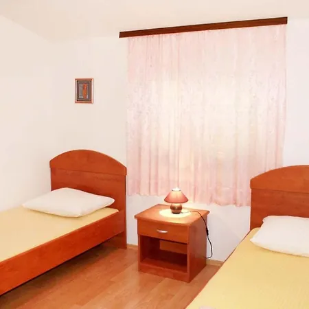 Antonio - Two Bedroom With Terrace F