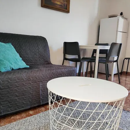 Antonio - Two Bedroom With Terrace F Apartment